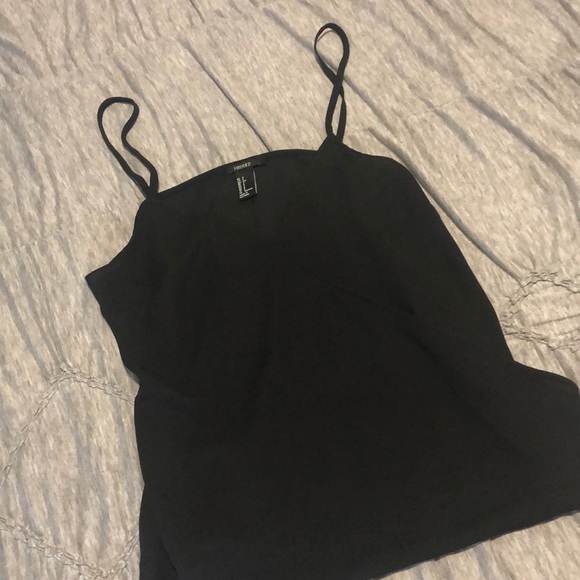 Black top - Picture 3 of 4